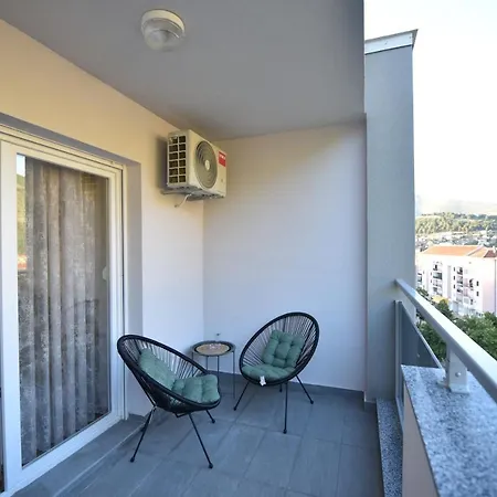 Balkan Apartment